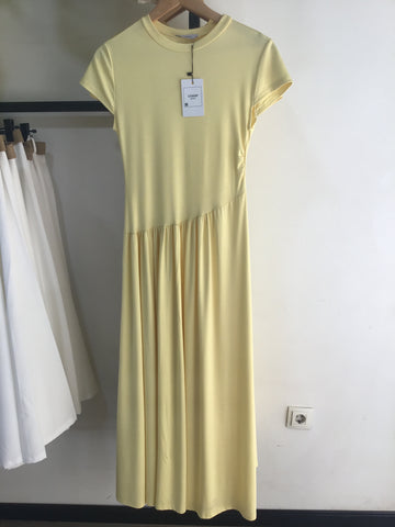 Robe Gossip jaune demi manche