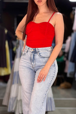 Body  drapé rouge