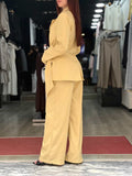 Ensemble gossip avec ceinture doré jaune
