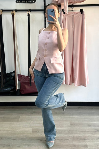 Gilet boutonné à col carré rose