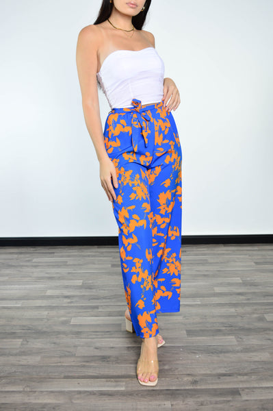 Pantalon large bleu imprimée en orange